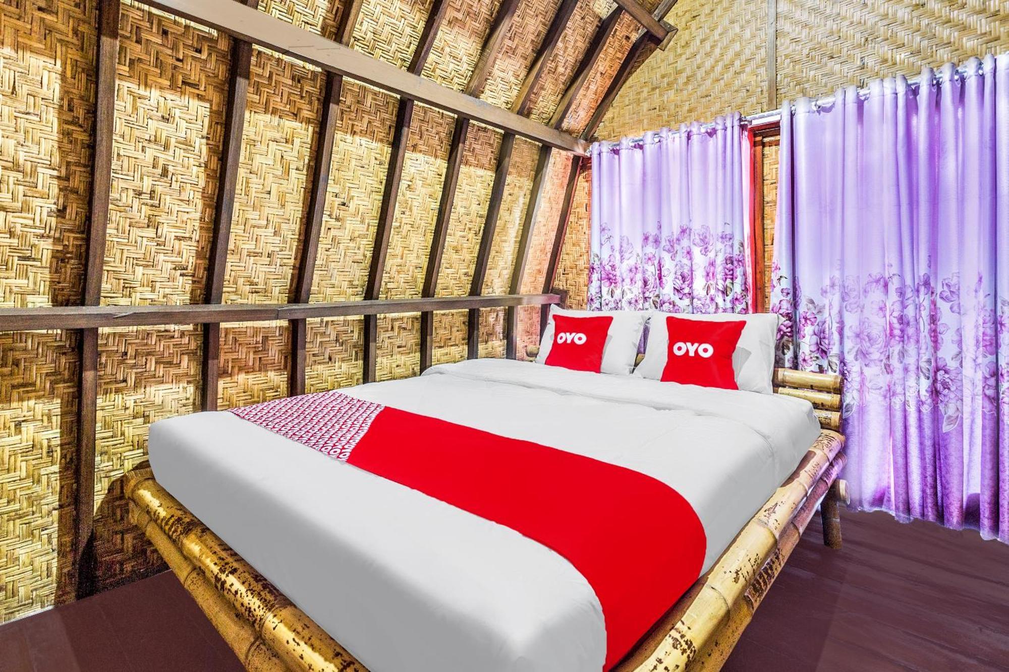 Oyo 1837 Telone Bungalow Palebah Kültér fotó