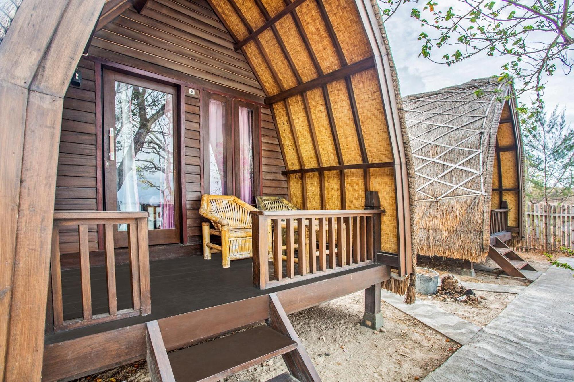 Oyo 1837 Telone Bungalow Palebah Kültér fotó